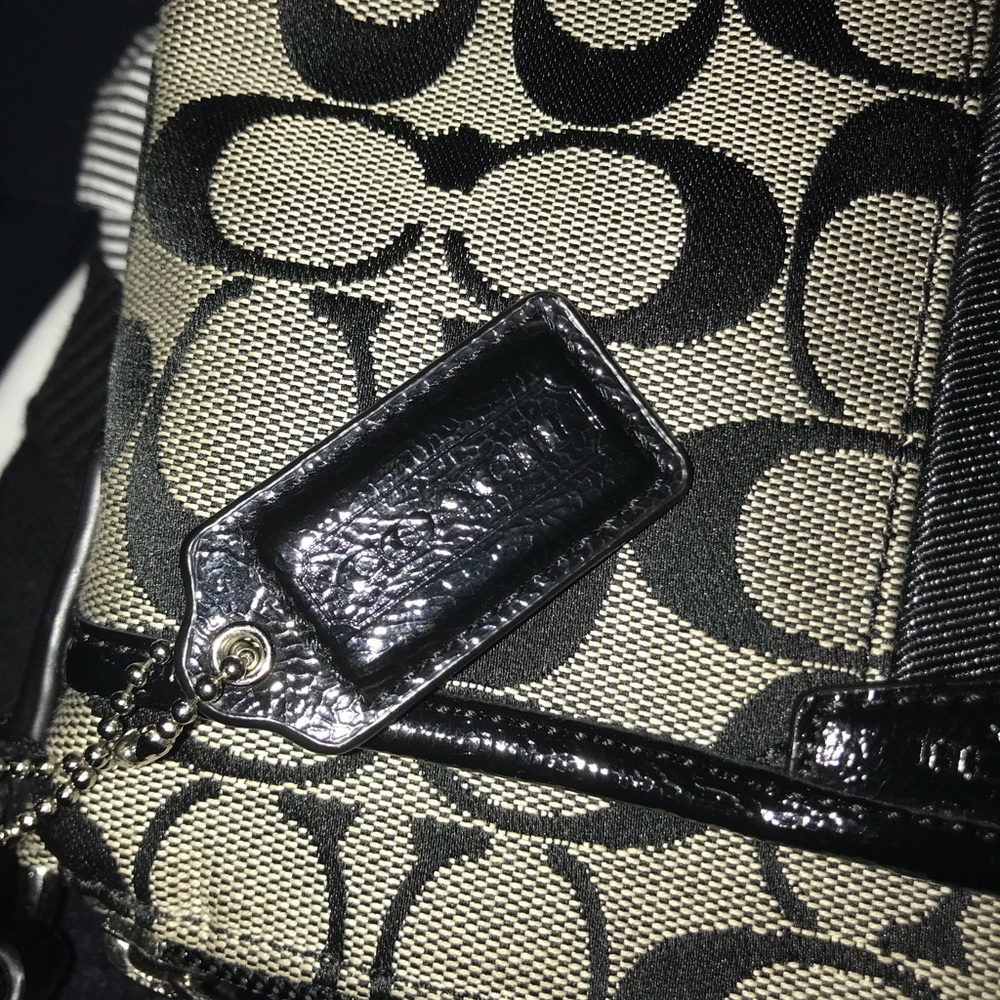 Coach Crossbody - Picture 3 of 4
